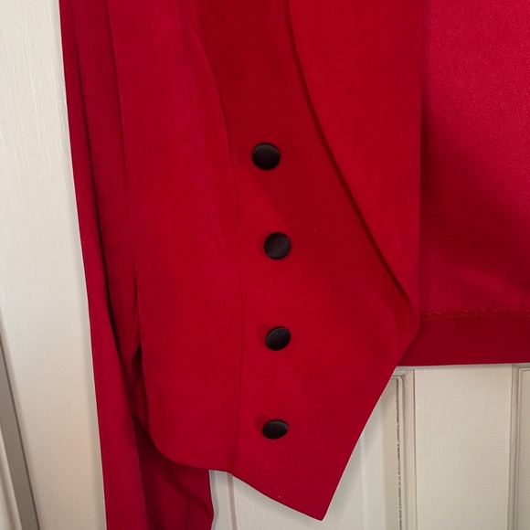 Vintage Sheri Martin Elegant Red Blazer with Black Accents - Picture 5 of 9